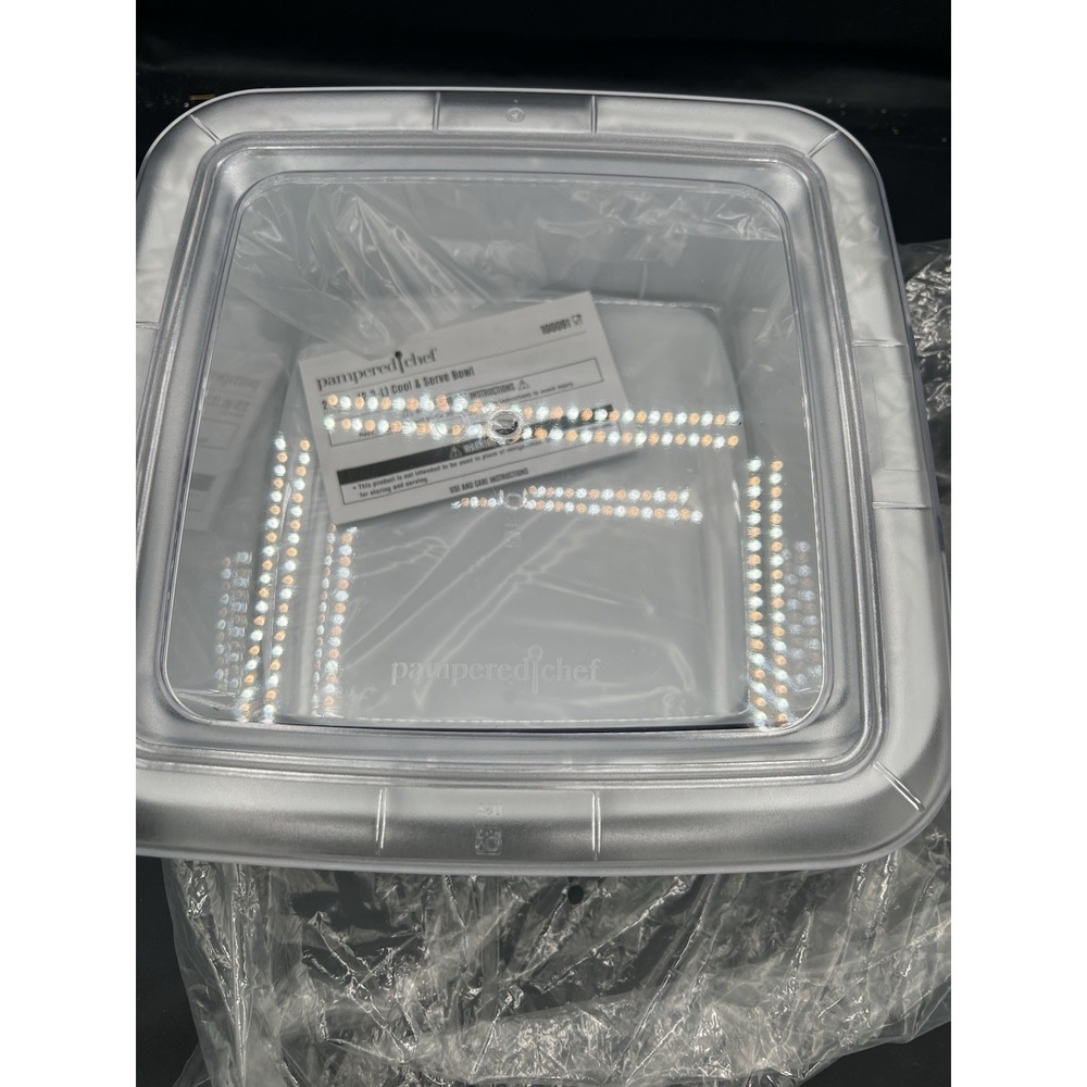 Pampered Chef 2.5 Quart Cool & Serve Bowl NIP - Picture 2 of 5